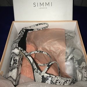 Platform snake skin heels